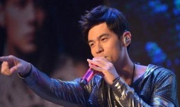 李健酒瓶爆料事件视频播放,揭秘娱乐圈幕后真相